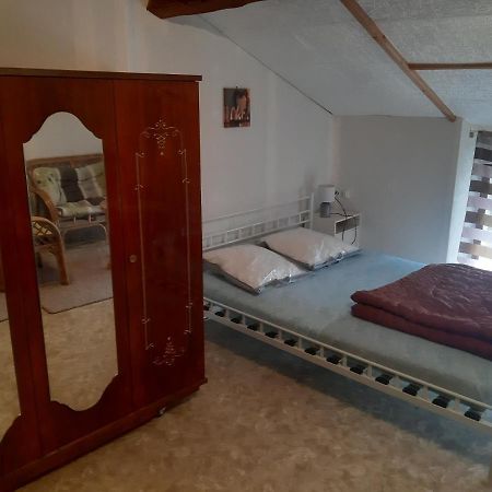 Petite Maison Ancienne Charentaise ,Dans Un Village Au Calme Ideal Travailleur Brigueuil Eksteriør bilde